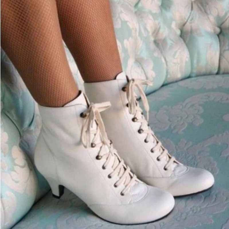 Stylish sd-hk vintage style wedding boots for women with lace-up design and elegant heel