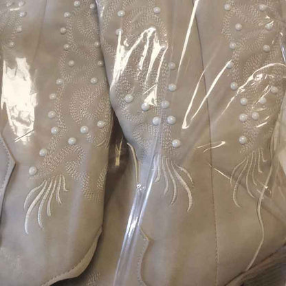 Women's White Floral Embroidery Western Boot Snip Toe Boots