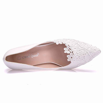 Women's Bridal Stiletto Heel Closed Toe Pumps with Imitation Pearl Applique