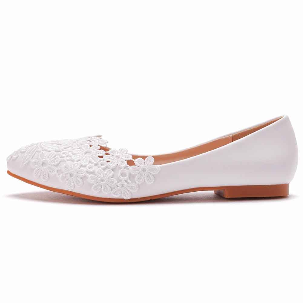 Elegant women's bridal flats with floral embroidery design in white for stylish brides