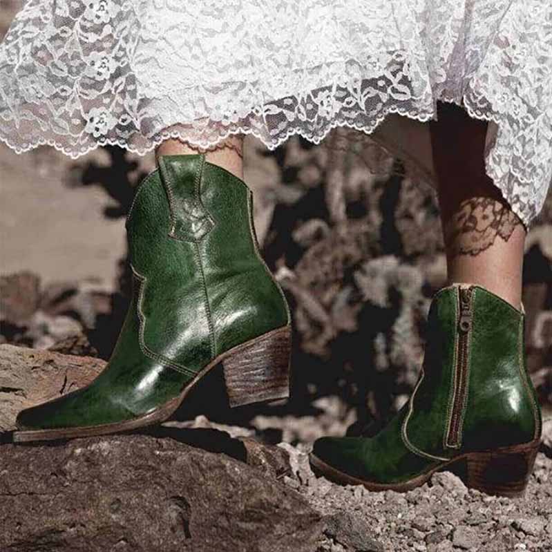 Women’s wedding cowboy boots in green leather with a stylish design for rustic bridal styles